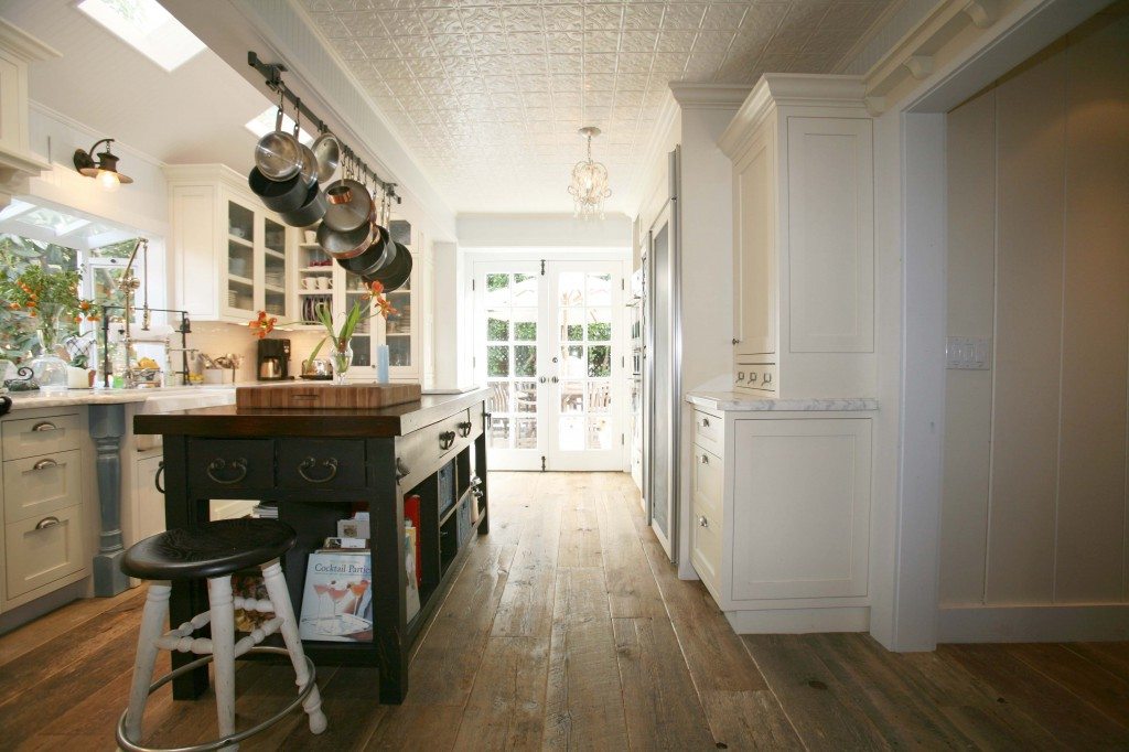 barn plank flooring, wax finish, reclaimed barn plank flooring, antique barn plank flooring, barn plank, reclaimed barnwood, antique barnwood, wide plank flooring, antique wood, reclaimed wood, barn wood
